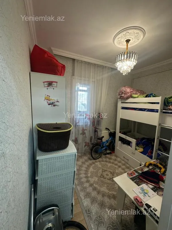 Satılır 2 otaqlı köhnə tikili 60 m²