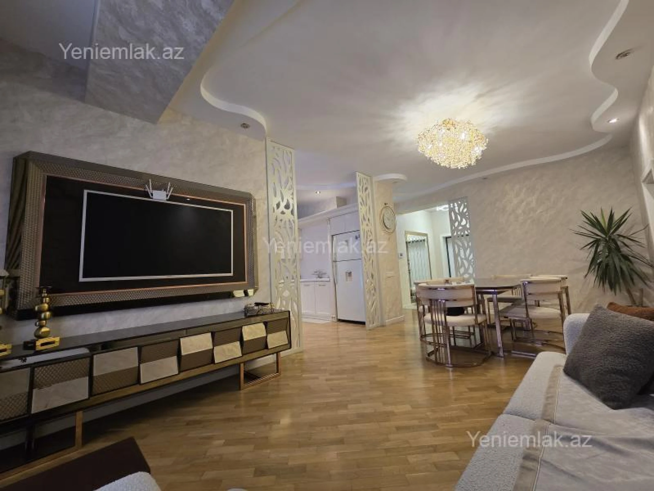 Satılır 3 otaqlı yeni tikili 120 m²