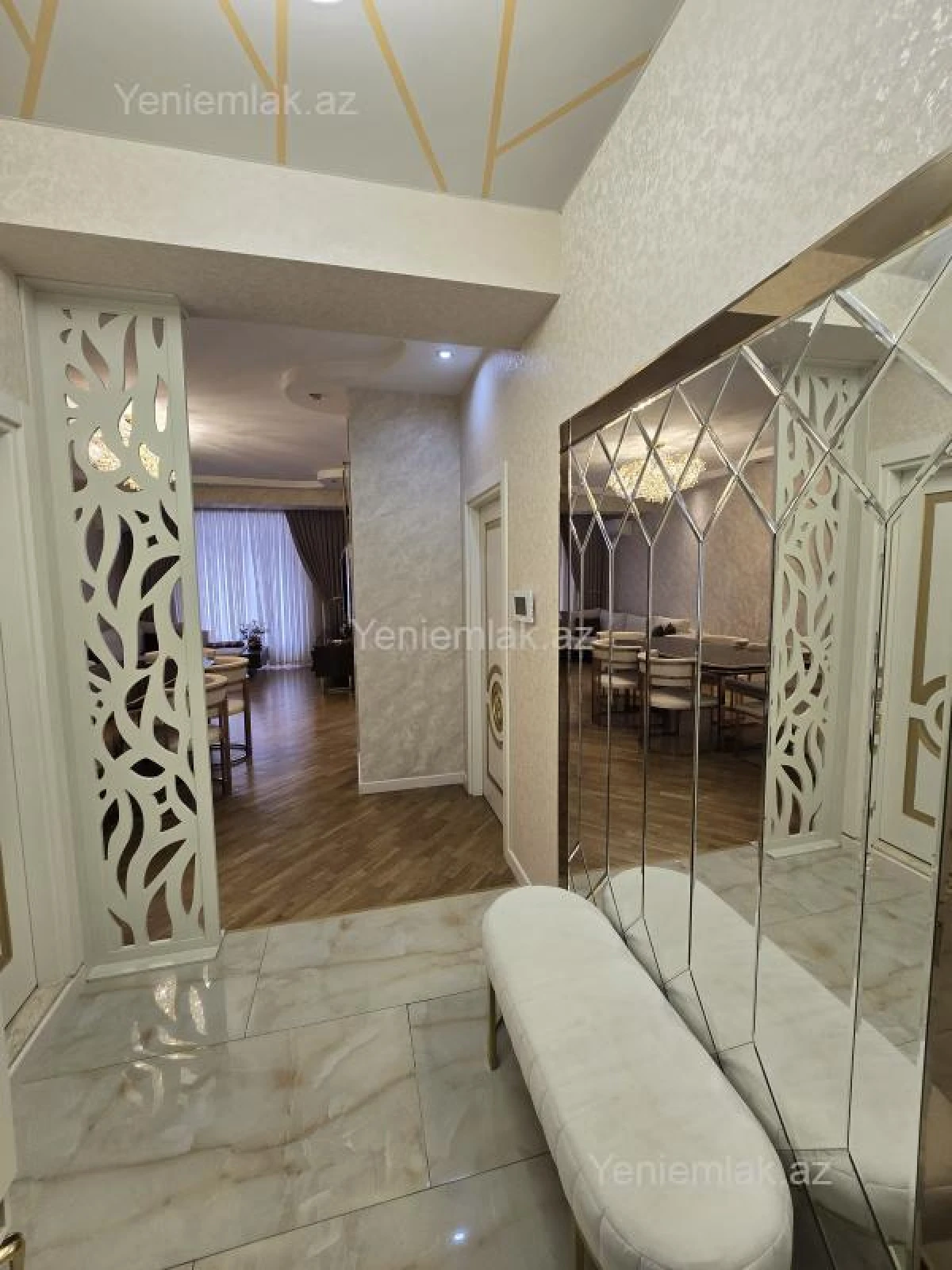 Satılır 3 otaqlı yeni tikili 120 m²