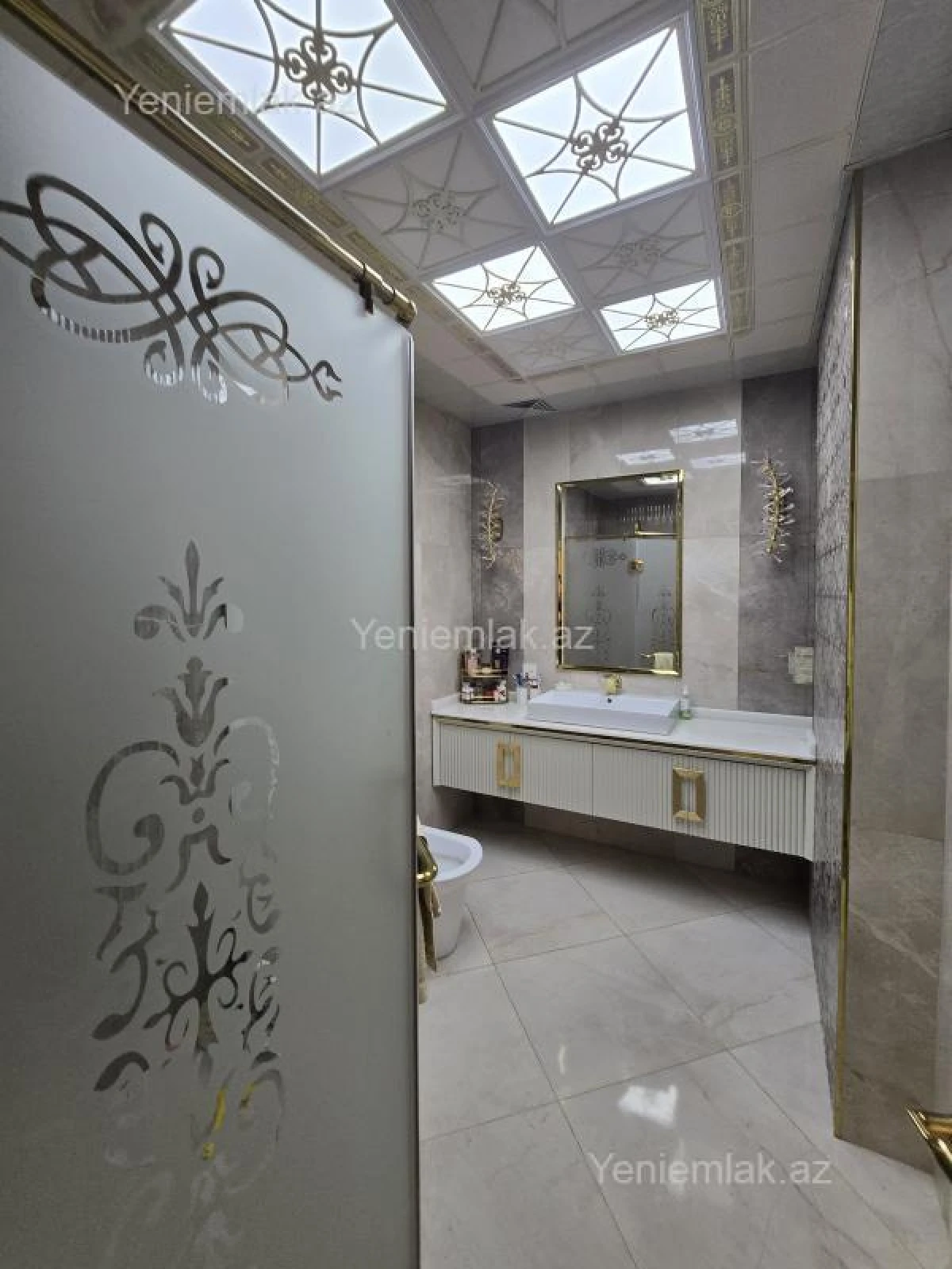 Satılır 3 otaqlı yeni tikili 120 m²