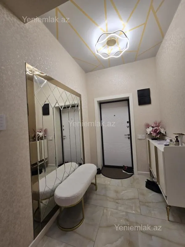 Satılır 3 otaqlı yeni tikili 120 m²