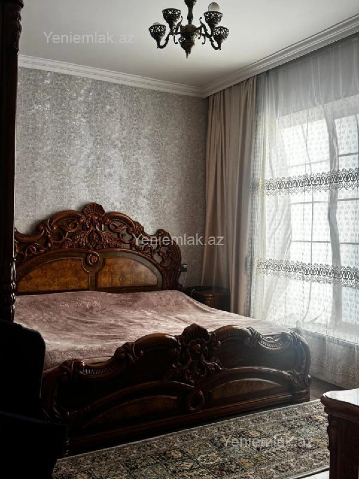 Satılır 5 otaqlı həyət evi 180 m²