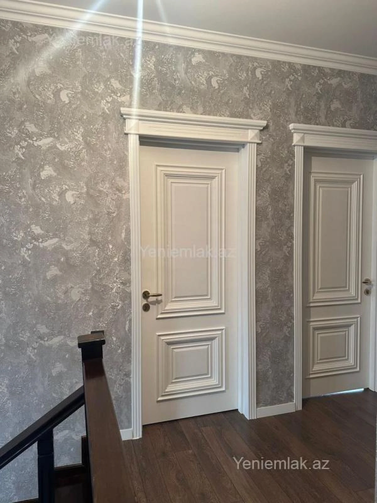 Satılır 5 otaqlı həyət evi 180 m²