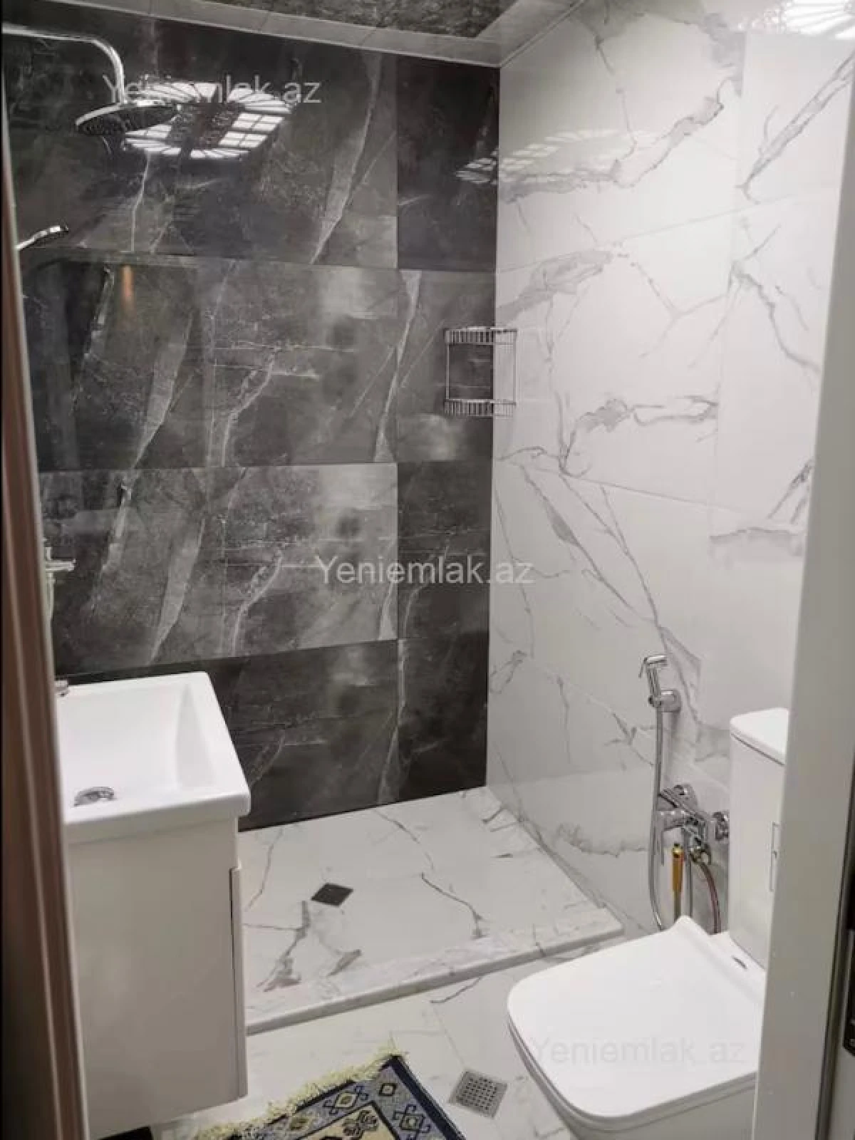 Satılır 1 otaqlı köhnə tikili 60 m²