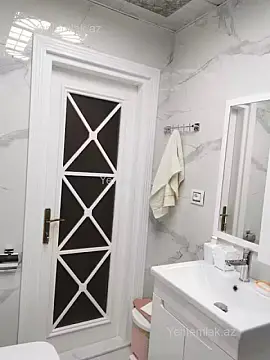 Satılır 1 otaqlı köhnə tikili 60 m²