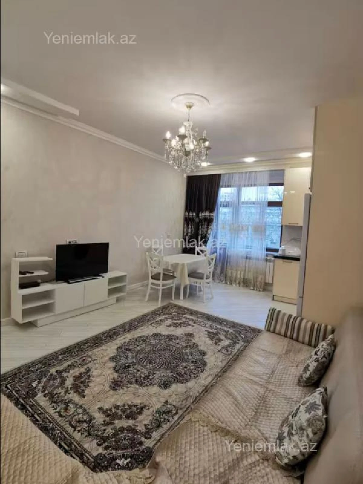 Satılır 1 otaqlı köhnə tikili 60 m²