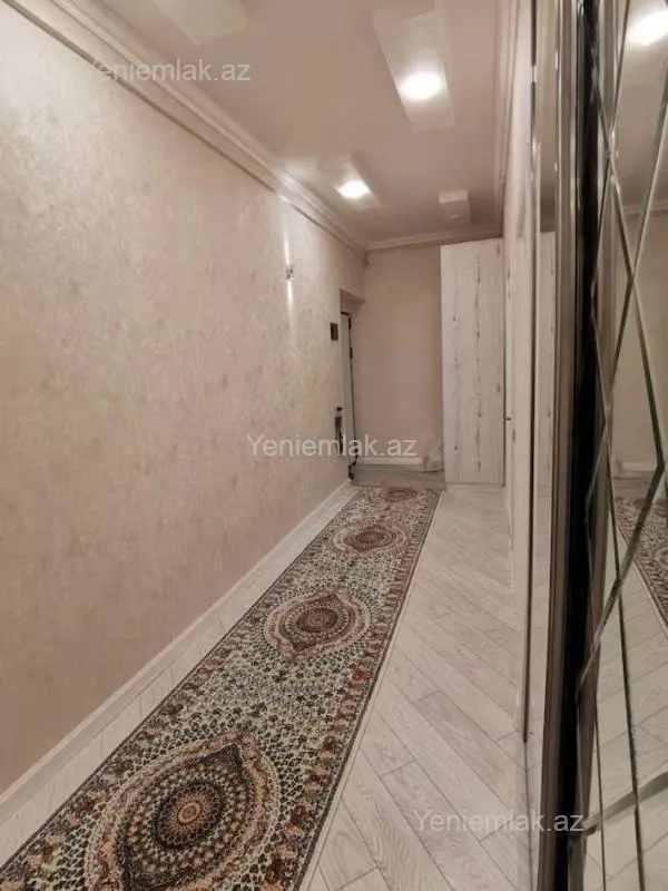 Satılır 1 otaqlı köhnə tikili 60 m²
