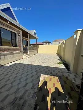Satılır 5 otaqlı həyət evi 150 m²