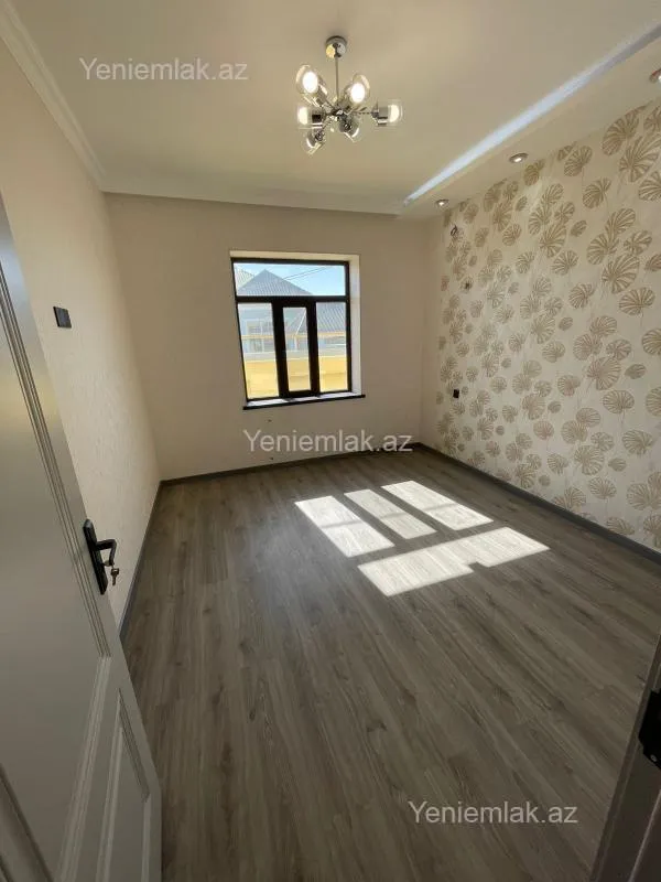 Satılır 5 otaqlı həyət evi 150 m²
