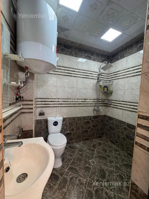 Satılır 3 otaqlı yeni tikili 82 m²