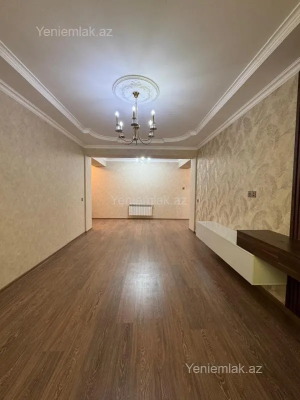 Satılır 3 otaqlı yeni tikili 82 m²