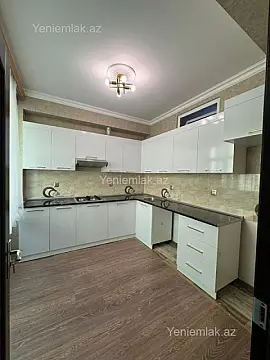 Satılır 3 otaqlı yeni tikili 82 m²
