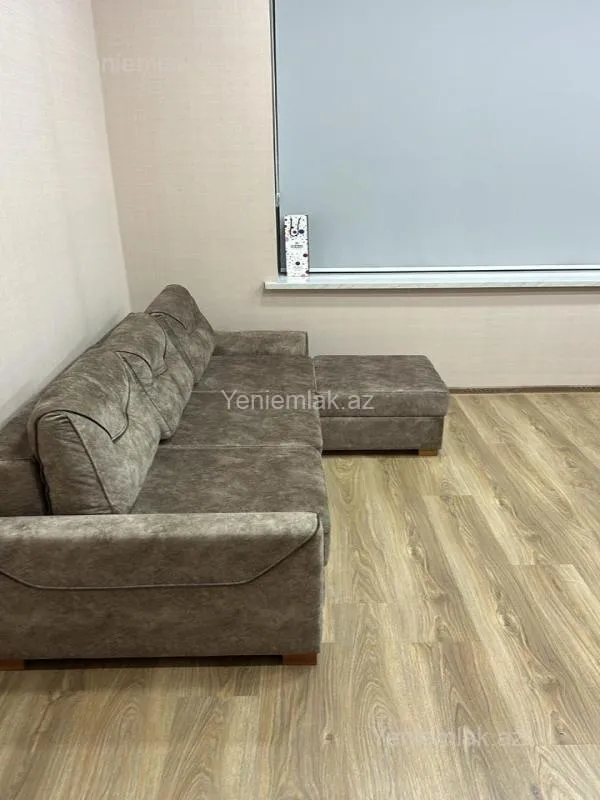 Satılır 5 otaqlı ofis 128 m²