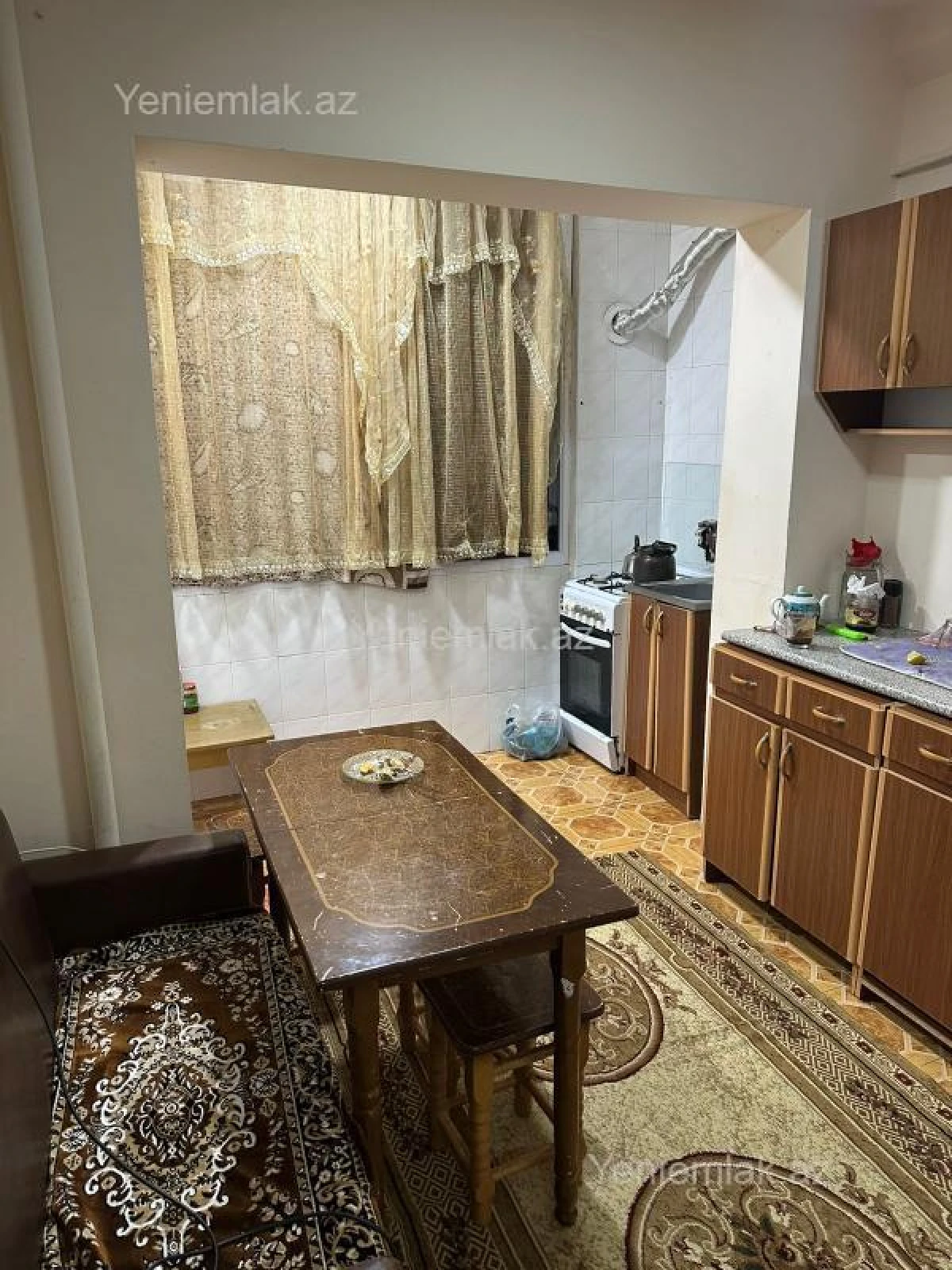 Satılır 2 otaqlı köhnə tikili 65 m²