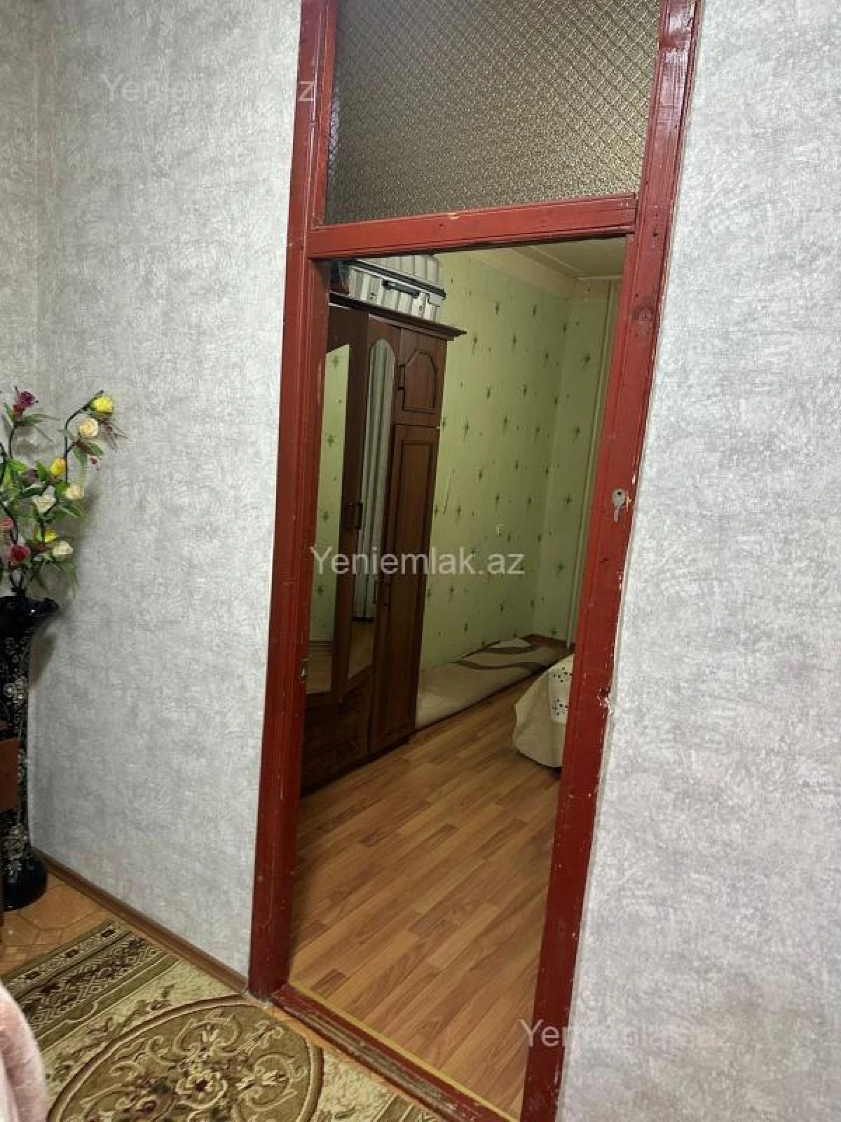 Satılır 2 otaqlı köhnə tikili 65 m²