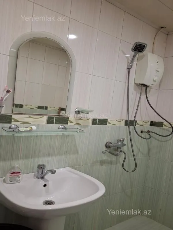 Satılır 2 otaqlı yeni tikili 78 m²