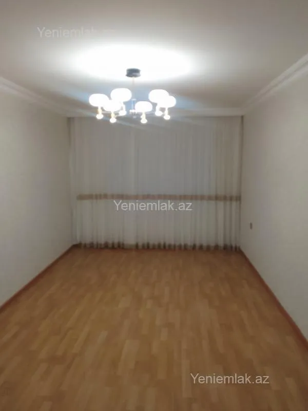 Satılır 3 otaqlı köhnə tikili 70 m²