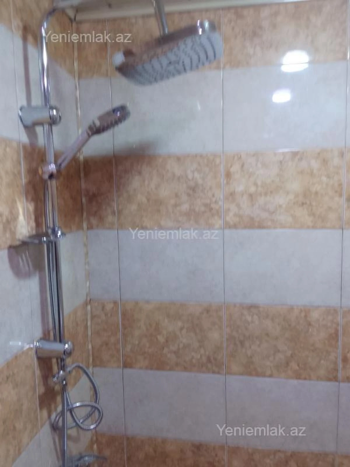 Satılır 3 otaqlı köhnə tikili 70 m²