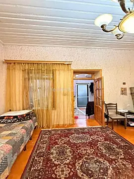 Satılır 2 otaqlı köhnə tikili 55 m²