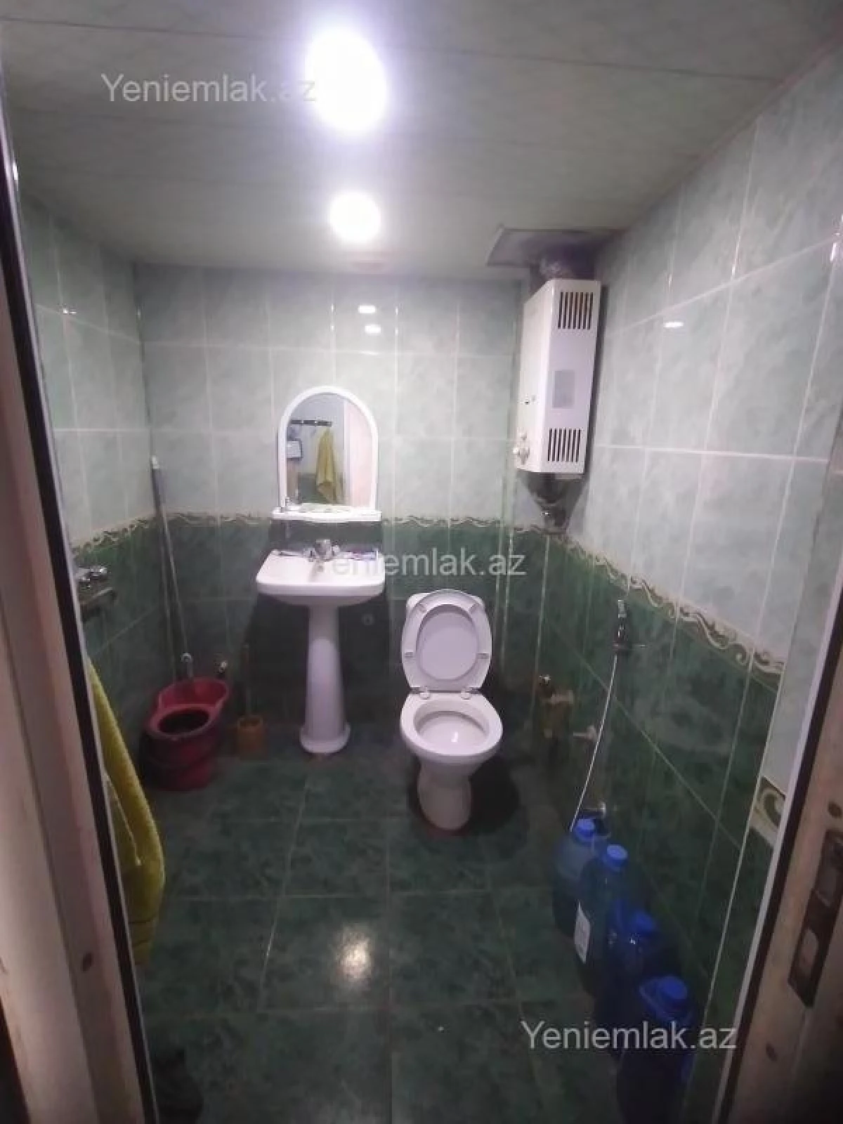 Satılır 2 otaqlı köhnə tikili 55 m²