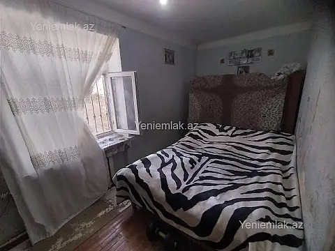 Satılır 2 otaqlı köhnə tikili 55 m²