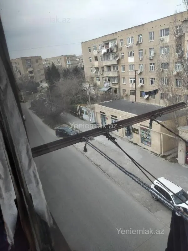 Satılır 2 otaqlı köhnə tikili 55 m²