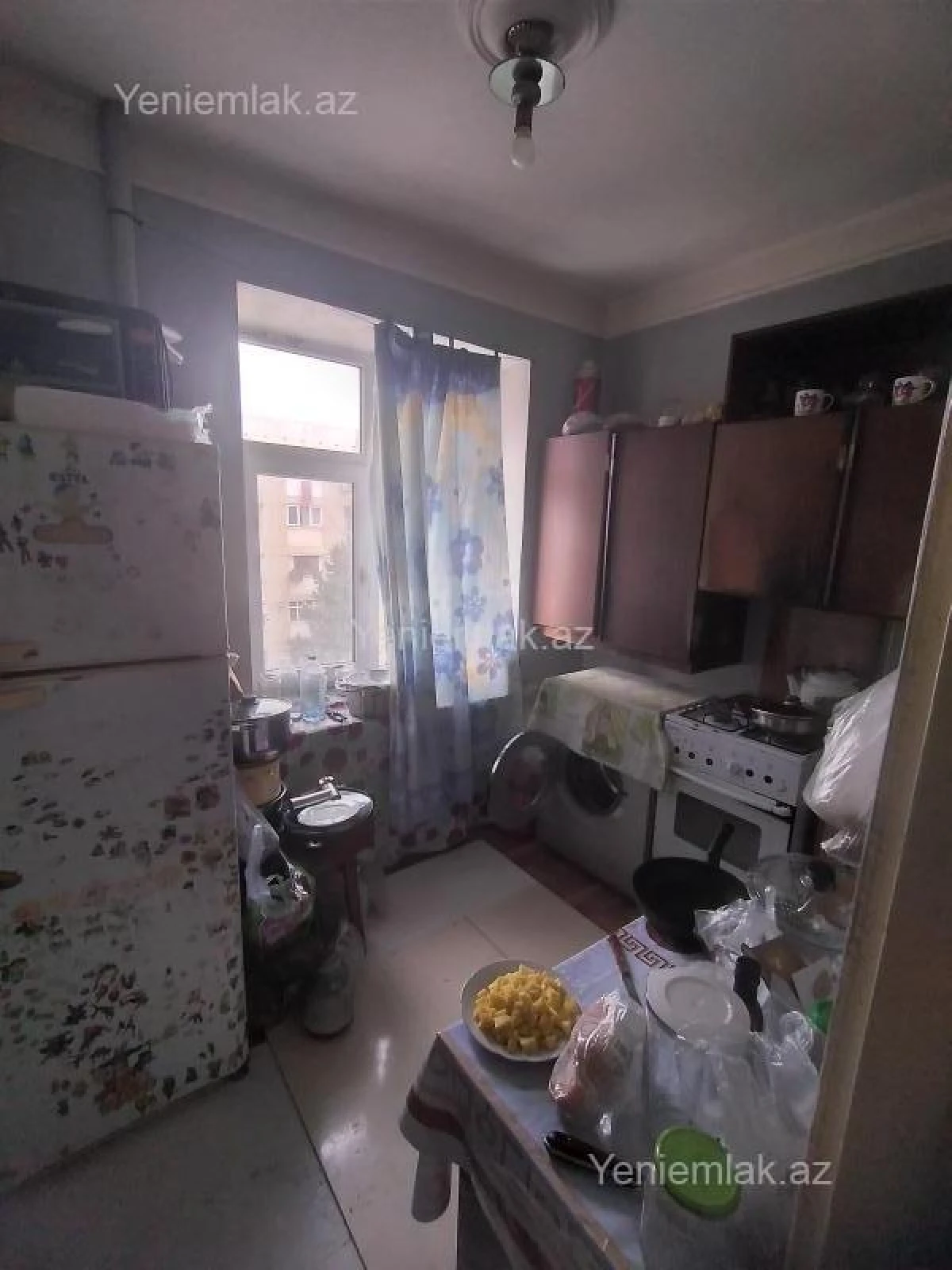 Satılır 2 otaqlı köhnə tikili 55 m²