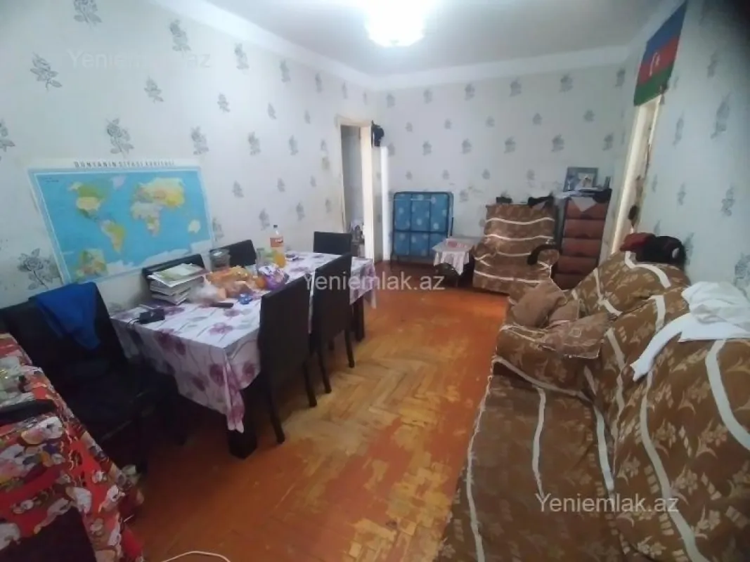 Satılır 2 otaqlı köhnə tikili 55 m²