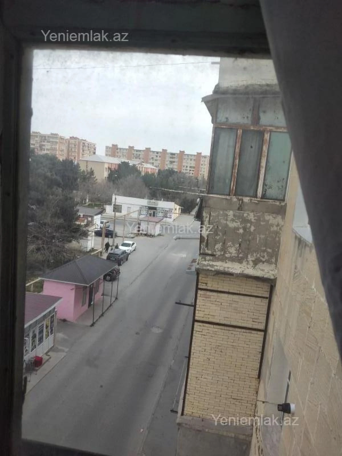 Satılır 2 otaqlı köhnə tikili 55 m²