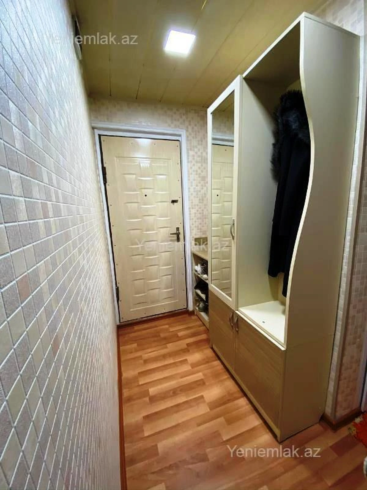 Satılır 3 otaqlı köhnə tikili 55 m²