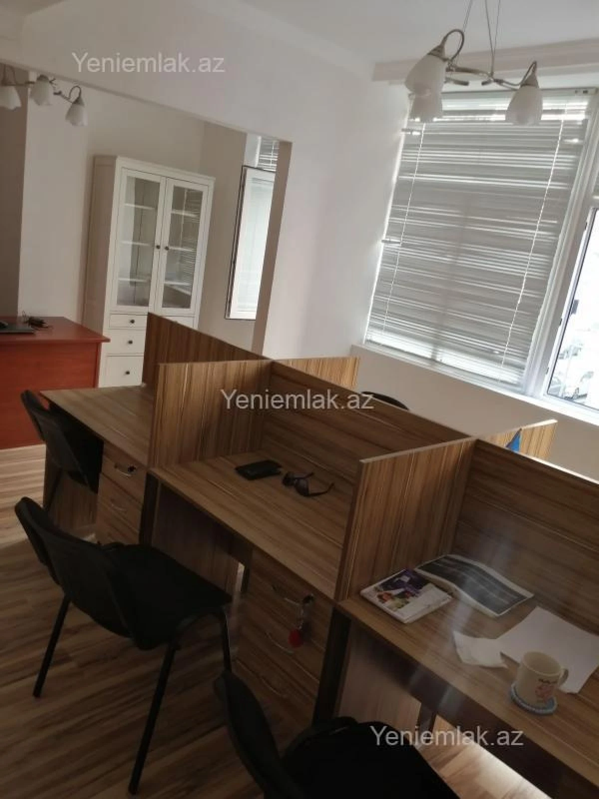 Satılır 6 otaqlı ofis 140 m²
