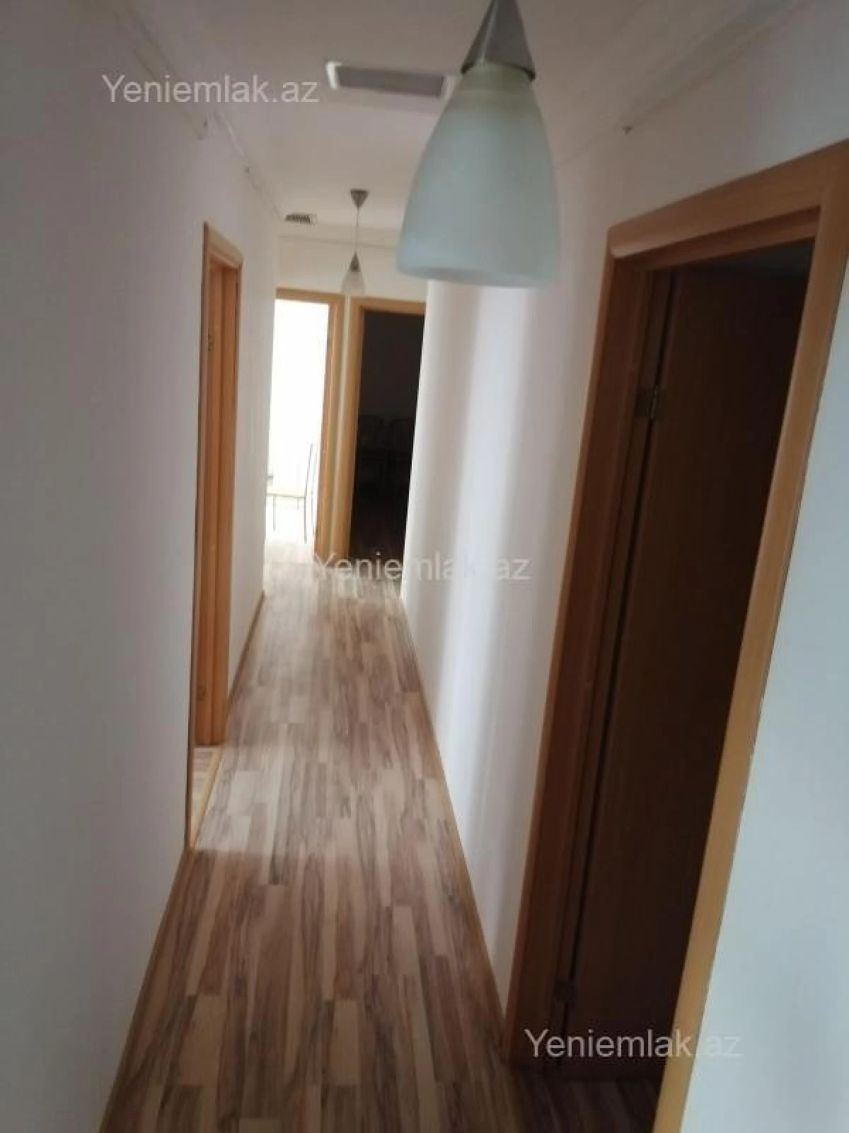 Satılır 6 otaqlı ofis 140 m²