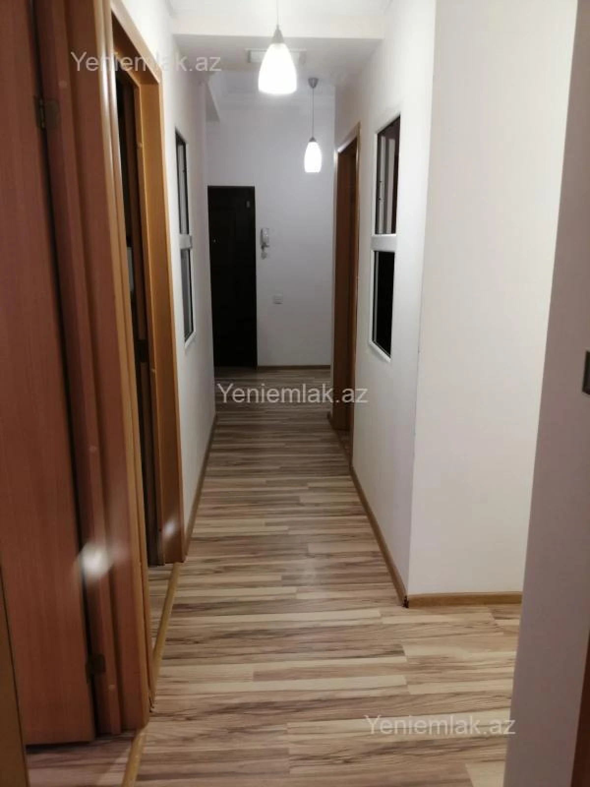 Satılır 6 otaqlı ofis 140 m²
