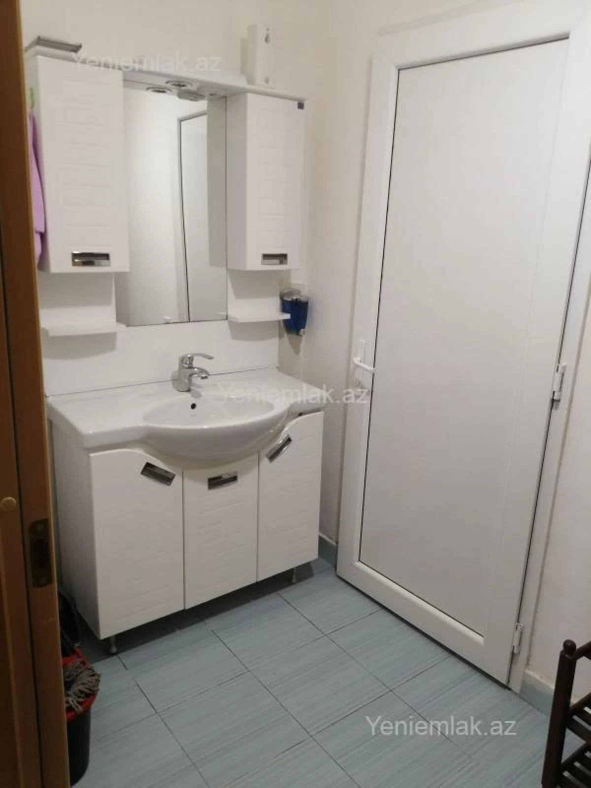 Satılır 6 otaqlı ofis 140 m²