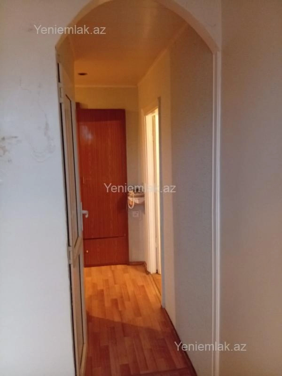 Satılır 2 otaqlı köhnə tikili 50 m²