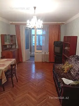 Satılır 2 otaqlı köhnə tikili 50 m²