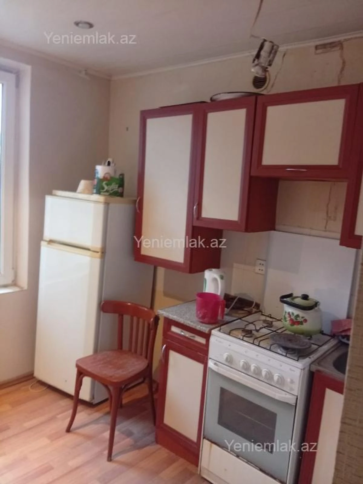 Satılır 2 otaqlı köhnə tikili 50 m²