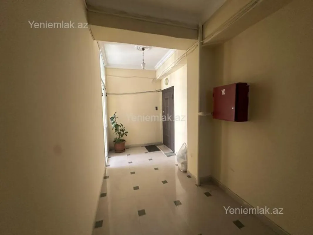Satılır 3 otaqlı yeni tikili 80 m²