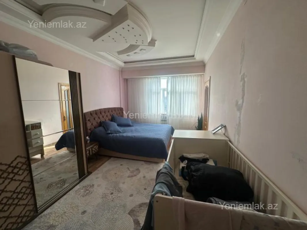 Satılır 3 otaqlı yeni tikili 80 m²