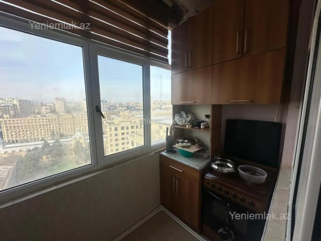 Satılır 3 otaqlı yeni tikili 80 m²