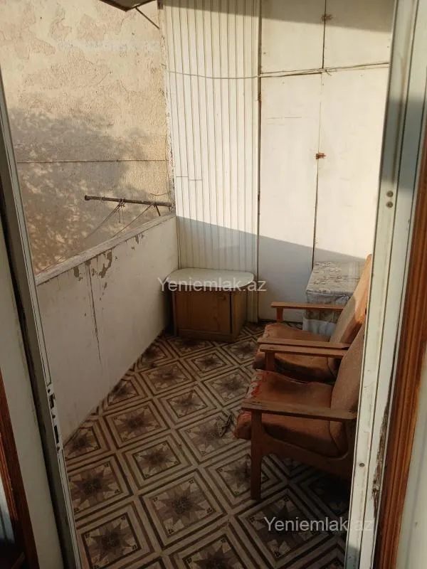 Satılır 3 otaqlı köhnə tikili 80 m²