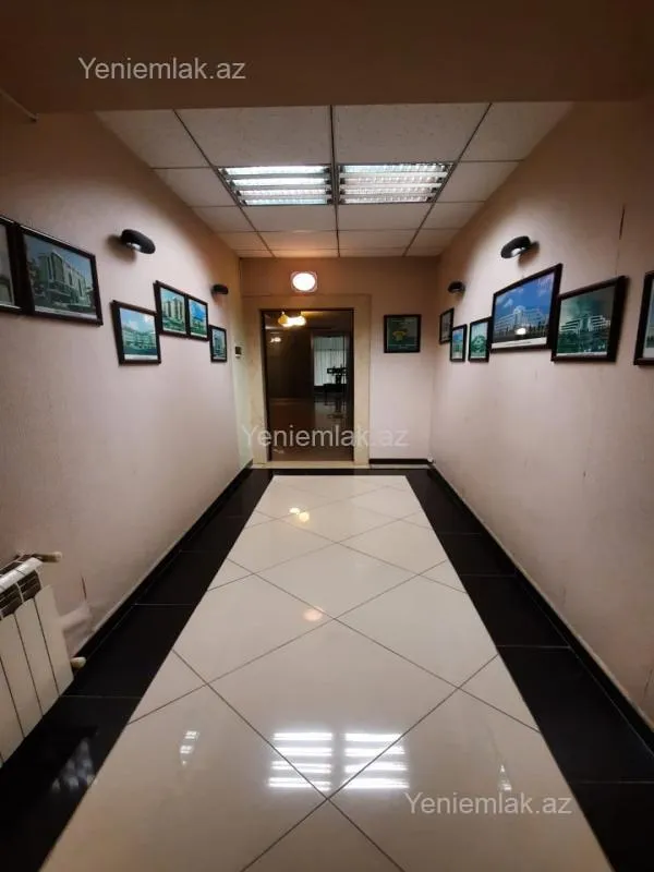 Satılır 5 otaqlı ofis 220 m²