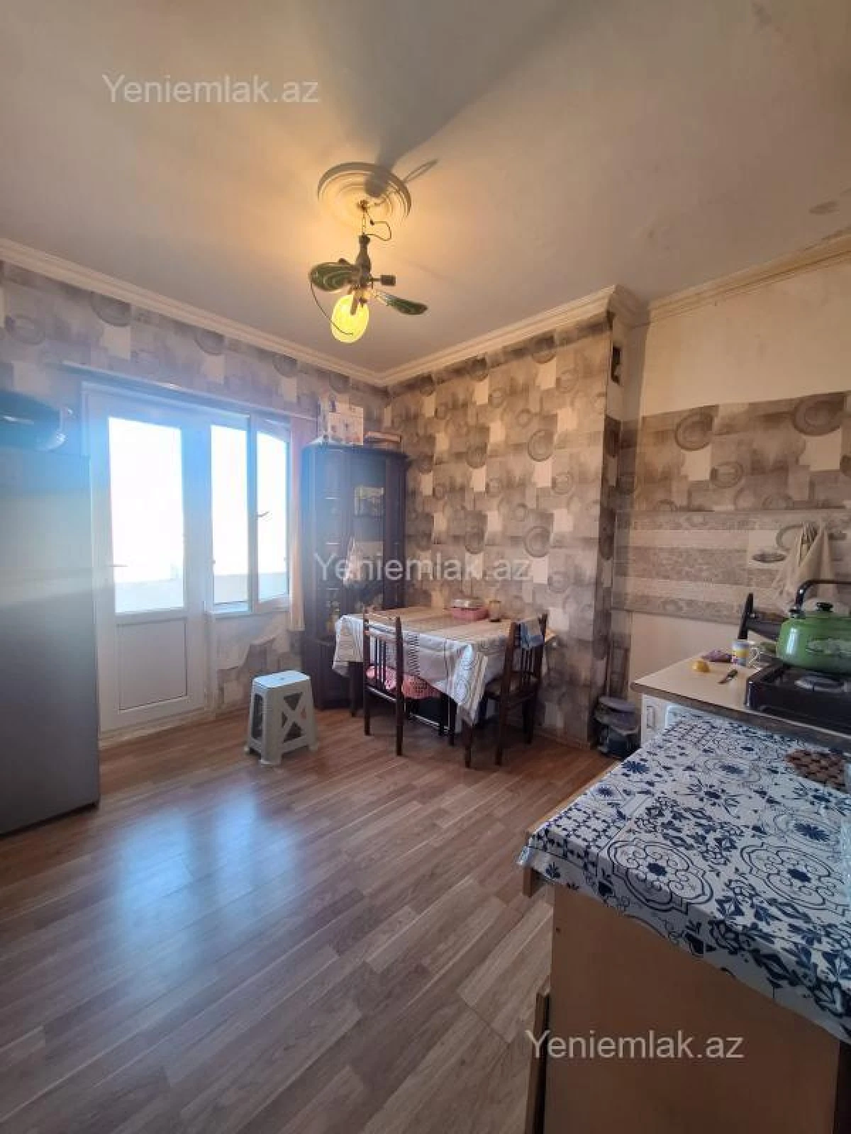 Satılır 2 otaqlı köhnə tikili 48 m²