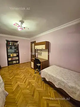 Satılır 3 otaqlı köhnə tikili 65 m²