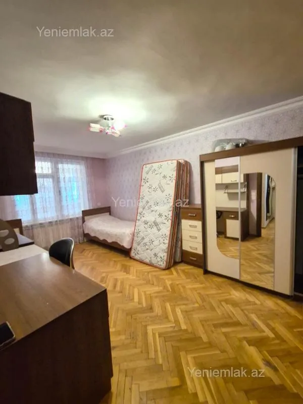 Satılır 3 otaqlı köhnə tikili 65 m²