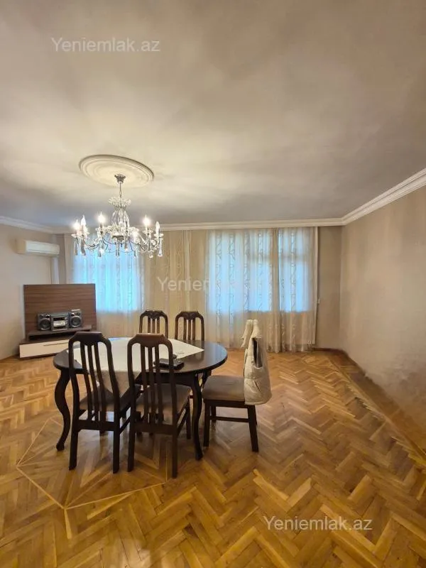 Satılır 3 otaqlı köhnə tikili 65 m²