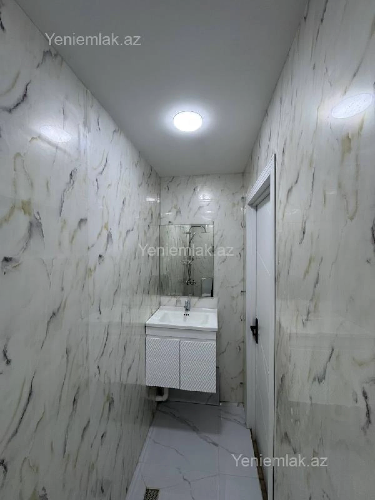 Satılır 3 otaqlı yeni tikili 60 m²