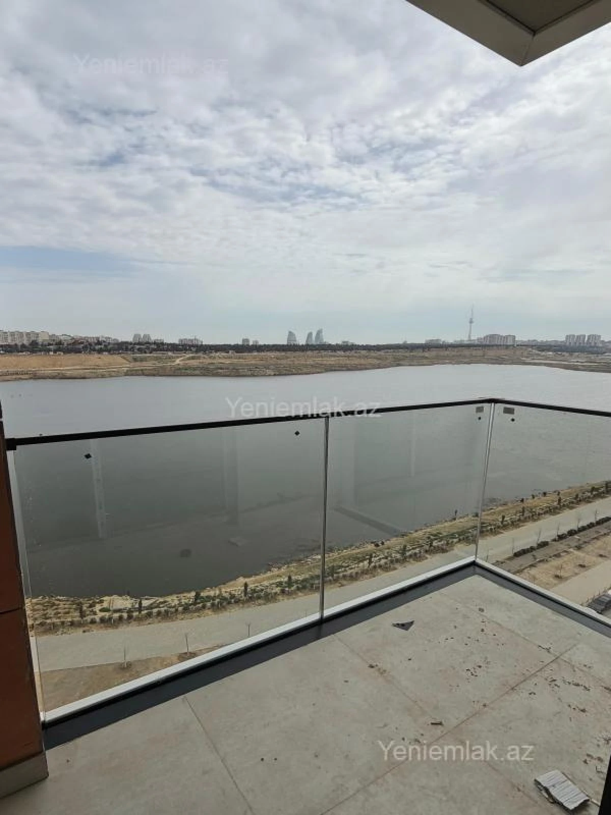 Satılır 3 otaqlı yeni tikili 124 m²