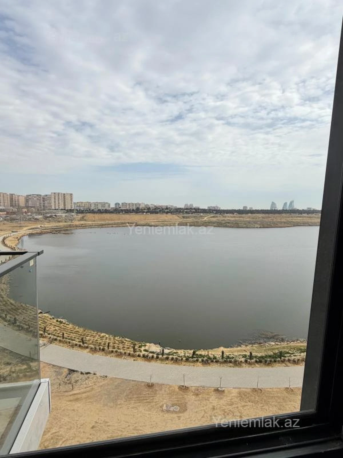 Satılır 3 otaqlı yeni tikili 124 m²