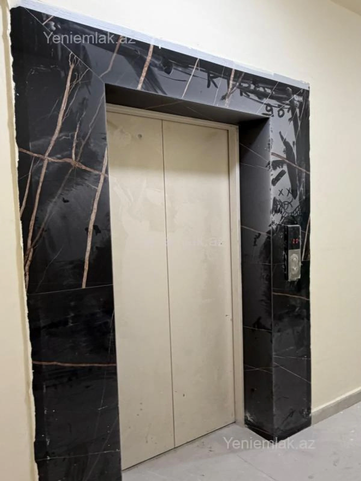 Satılır 3 otaqlı yeni tikili 124 m²